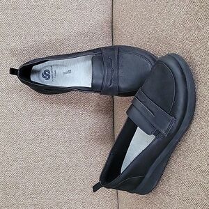 Clarks Cloudsteppers Loafers